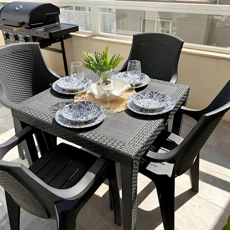 2br Penthouse With Jacuzi And Big Terrace Near Seafront شقة Gzira