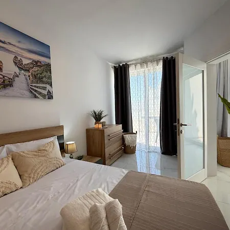 2br Penthouse With Jacuzi And Big Terrace Near Seafront Gzira