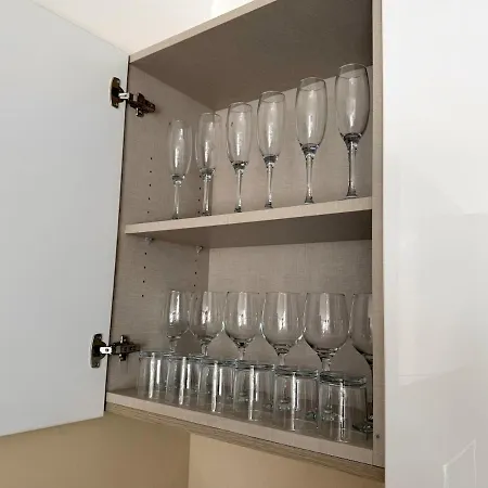 2br Penthouse With Jacuzi And Big Terrace Near Seafront *
